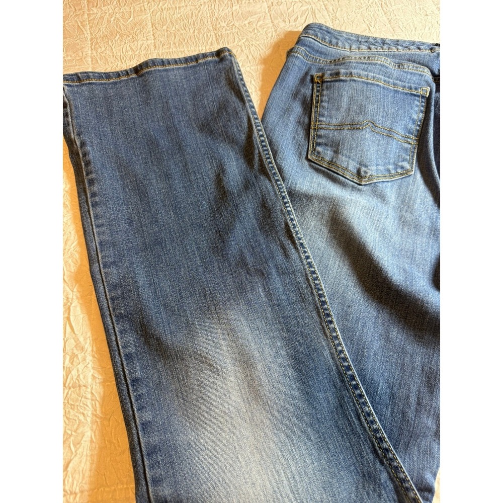 Arizona Jean Co Womens Bootcut Jeans Medium Wash Blue Denim Size 11 Short